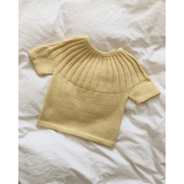 Sunday Tee Junior - strikkeopskrift fra PetiteKnit