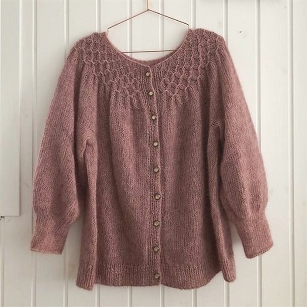 Susans Cardigan - opskrift fra CaMaRose