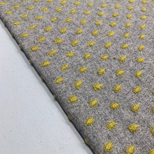 Vvet uld / viskose kvalitet i gr med gule nister - pr. 0,25 meter