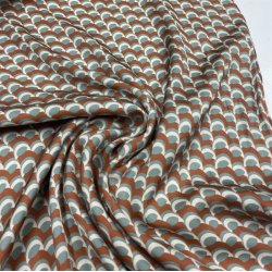 Orange viskose med buer i hvid og turkis - pr. 0,25 meter