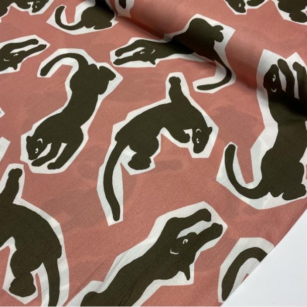 Lys koral viskose med pantere - pr. 0,25 meter