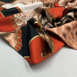 Viskose med leopardpletter, kder, blter mm. - pr. 0,25 meter