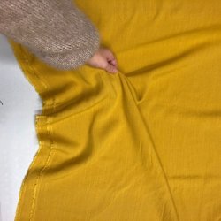 Viskose med polyamid i ensfarvet gul - pr. 0,25 meter