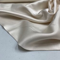 Viskose satin i rhvid fv. 5004 - pr. 0,25 meter