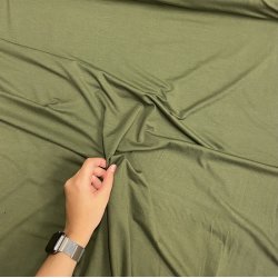 Den lkre viskose jersey i armygrn - pr. 0,25 meter