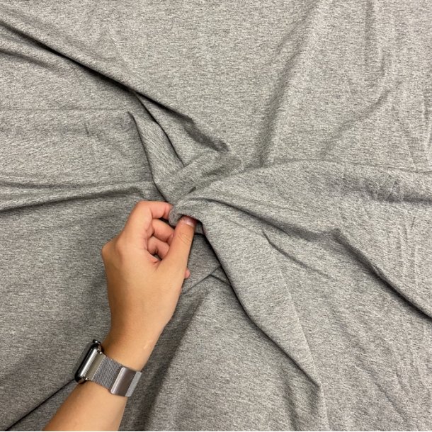 Den lkre viskose jersey i lysegr - pr. 0,25 meter