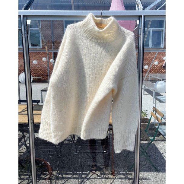 Weekend Sweater - strikkeopskrift fra PetiteKnit