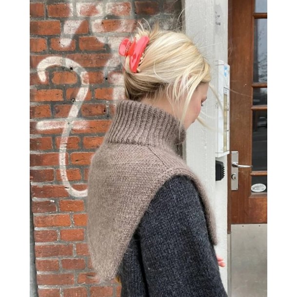 Zipper Neck - strikkeopskrift fra PetiteKnit