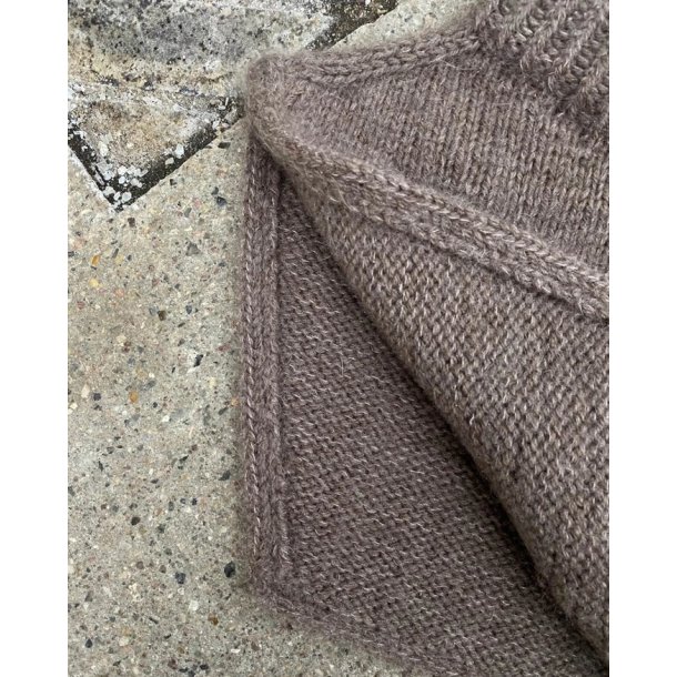 Zipper Neck - strikkeopskrift fra PetiteKnit