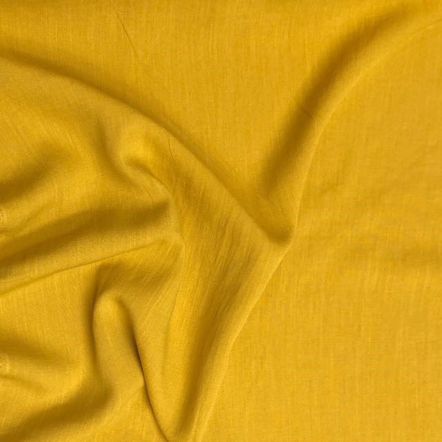 med polyamid i ensfarvet gul